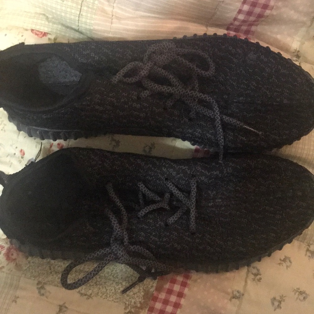 Adidas yeezyes